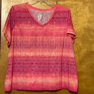 Made for Life 3X V neck T-shirt top